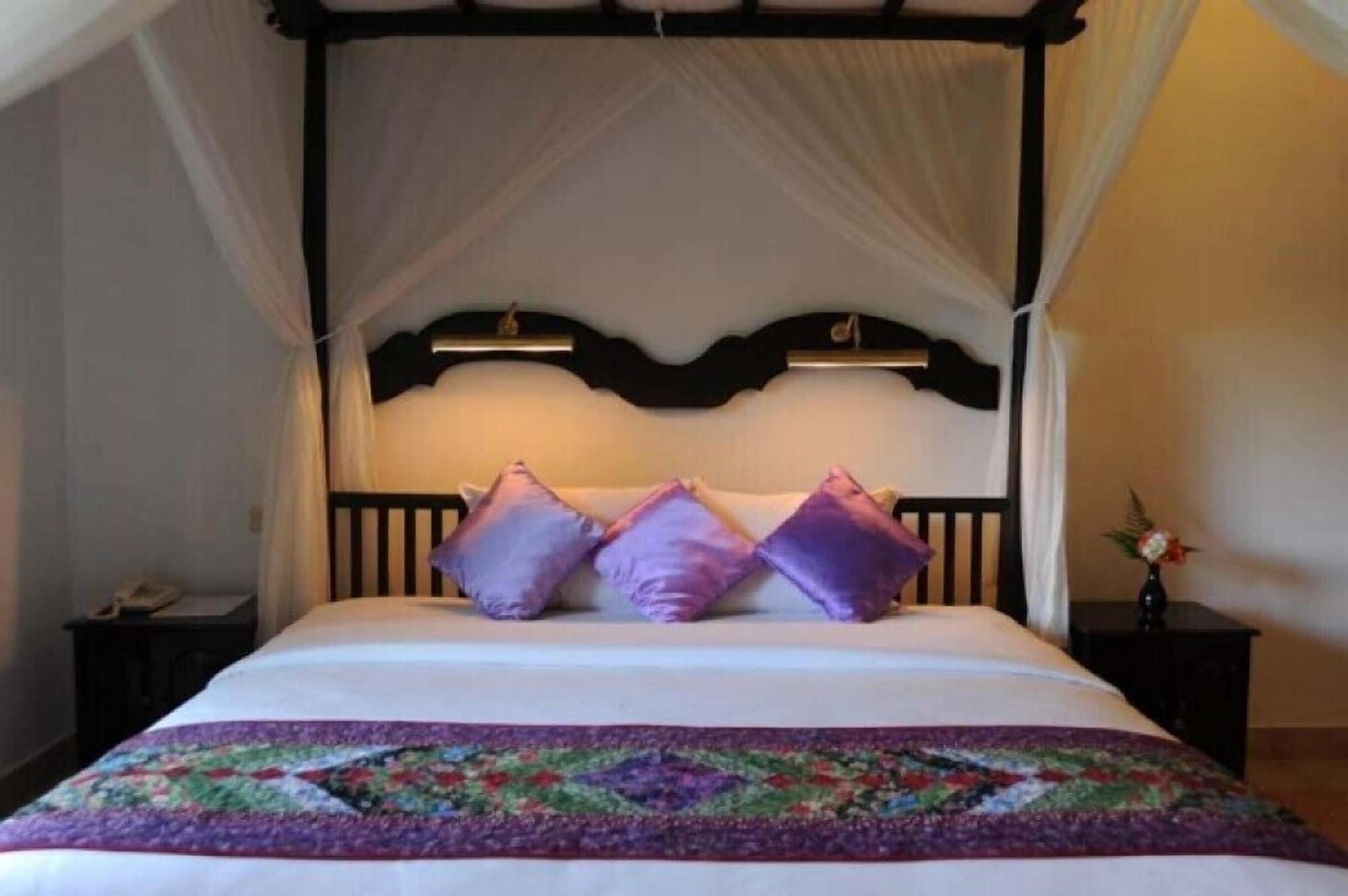 เซ็มปากา เบลิมบิง Hotel Blimbing  ภายนอก รูปภาพ