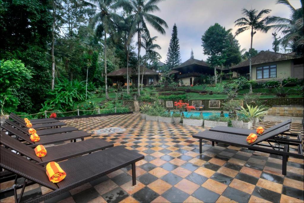 เซ็มปากา เบลิมบิง Hotel Blimbing  ภายนอก รูปภาพ