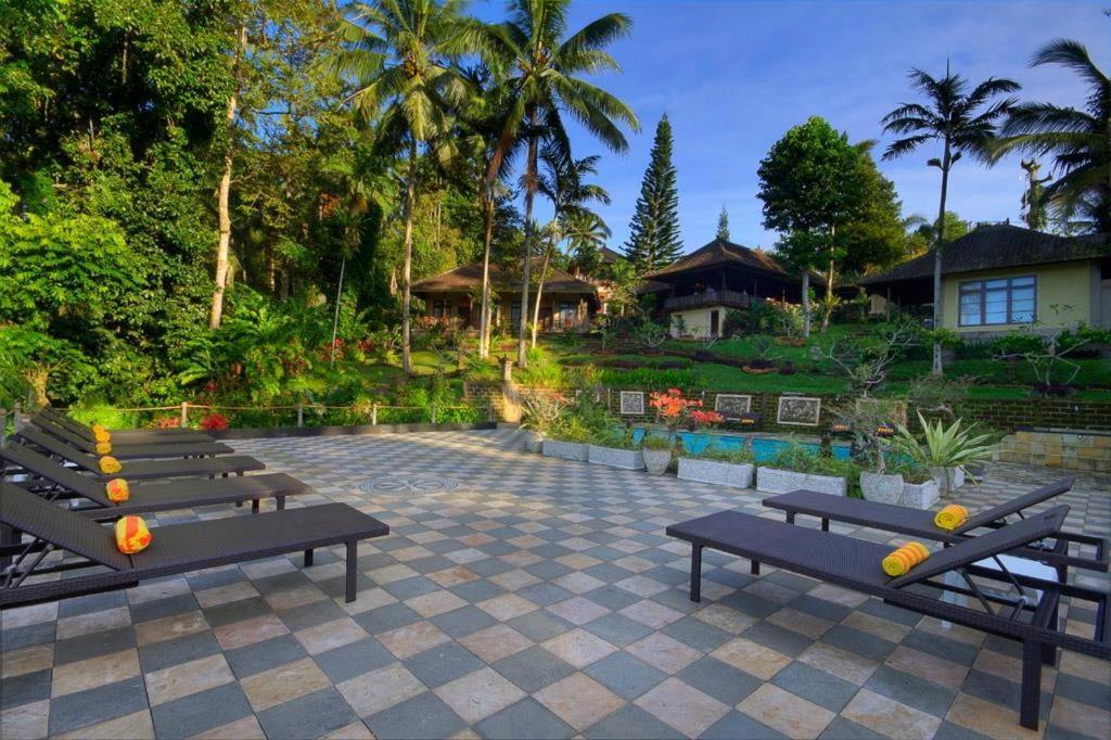 เซ็มปากา เบลิมบิง Hotel Blimbing  ภายนอก รูปภาพ